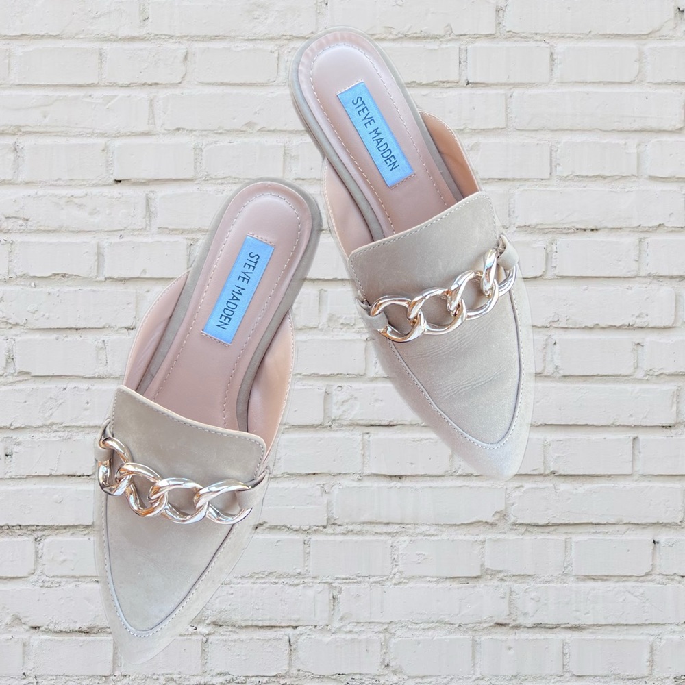 STEVE MADDEN SUEDE MULES WITH CHAIN **NWB**